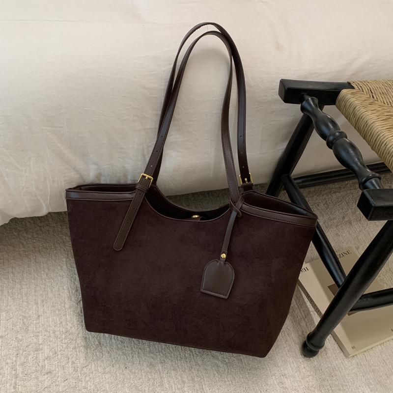 

New Retro Suede Women s Shoulder Bag Imitati Patchwork Pu Armpit Underarm Bag Work Travel Casual Street Designer Handbag кофейный