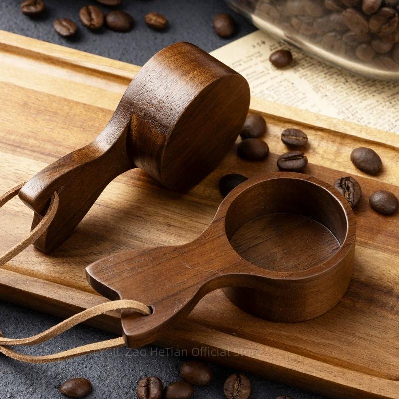1PC Walnut Coffee Scoop, Solid Wood Scoop, Gram Scoop, Coffee Powder and Milk Powder Measuring Spoon.