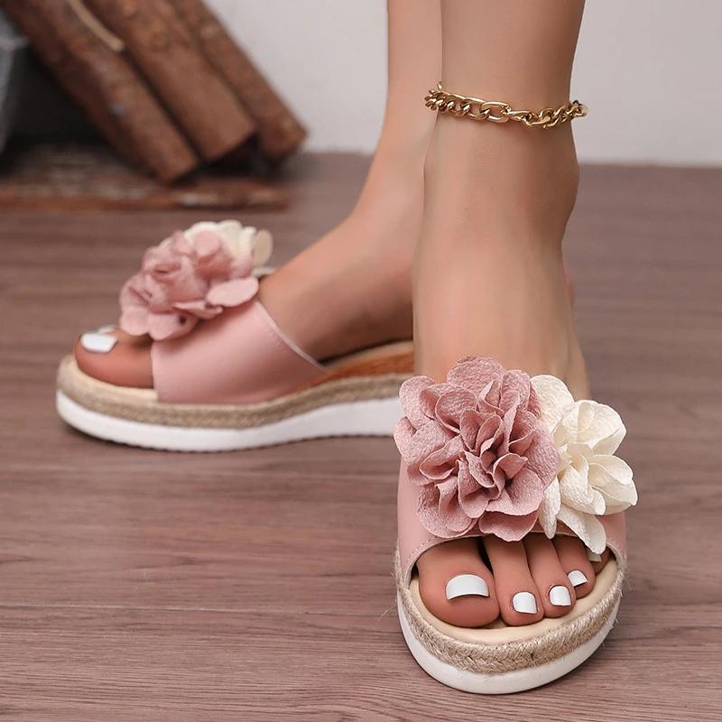 Fashion Pink Flower Decor Wedge Slippers for Women 2025 Summer Lightweight Non Slip Beach Shoes Woman Plus Size Fashion Platform Sandals