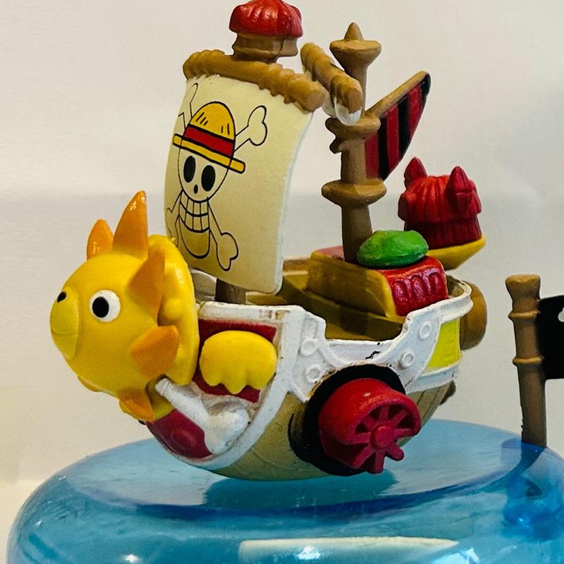 New 8 Pirate Ship Straw Hat Road Plum Blossom Anime Good News Sun Blackbeard Model Ornament Twisted Doll Acg Toy Gift