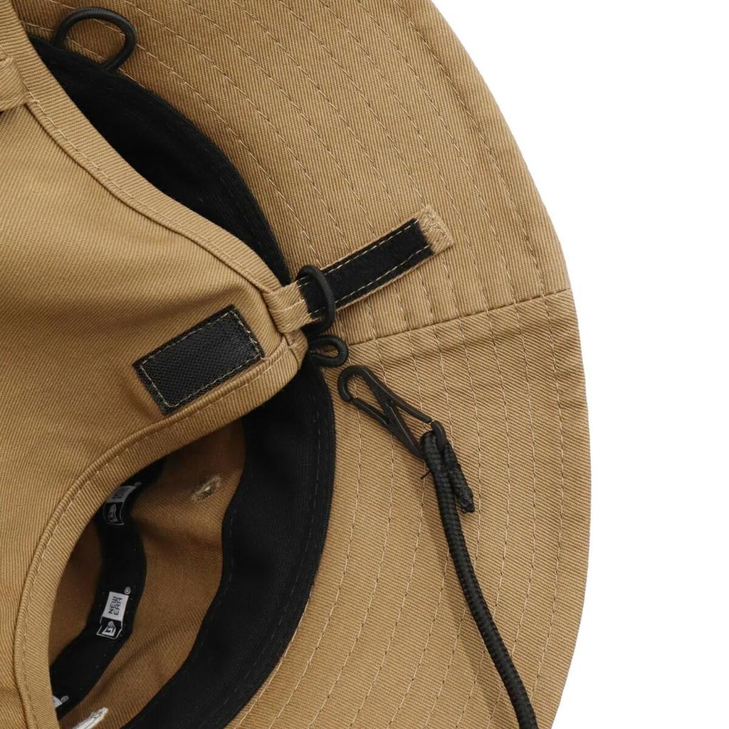 New Era Kinder Adventure Hut Sonnenschutz PEANUTS Snoopy Kollaboration Khaki LXL KINDER ADV LT SADE PEANUTS SURF KHA 14432166 NER36K1654