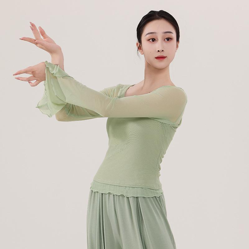 

Элегантный женский костюм для классического танца с летящей марлей, рукавами-фонариками и приталенным силуэтом для взрослых преподавателей. Small