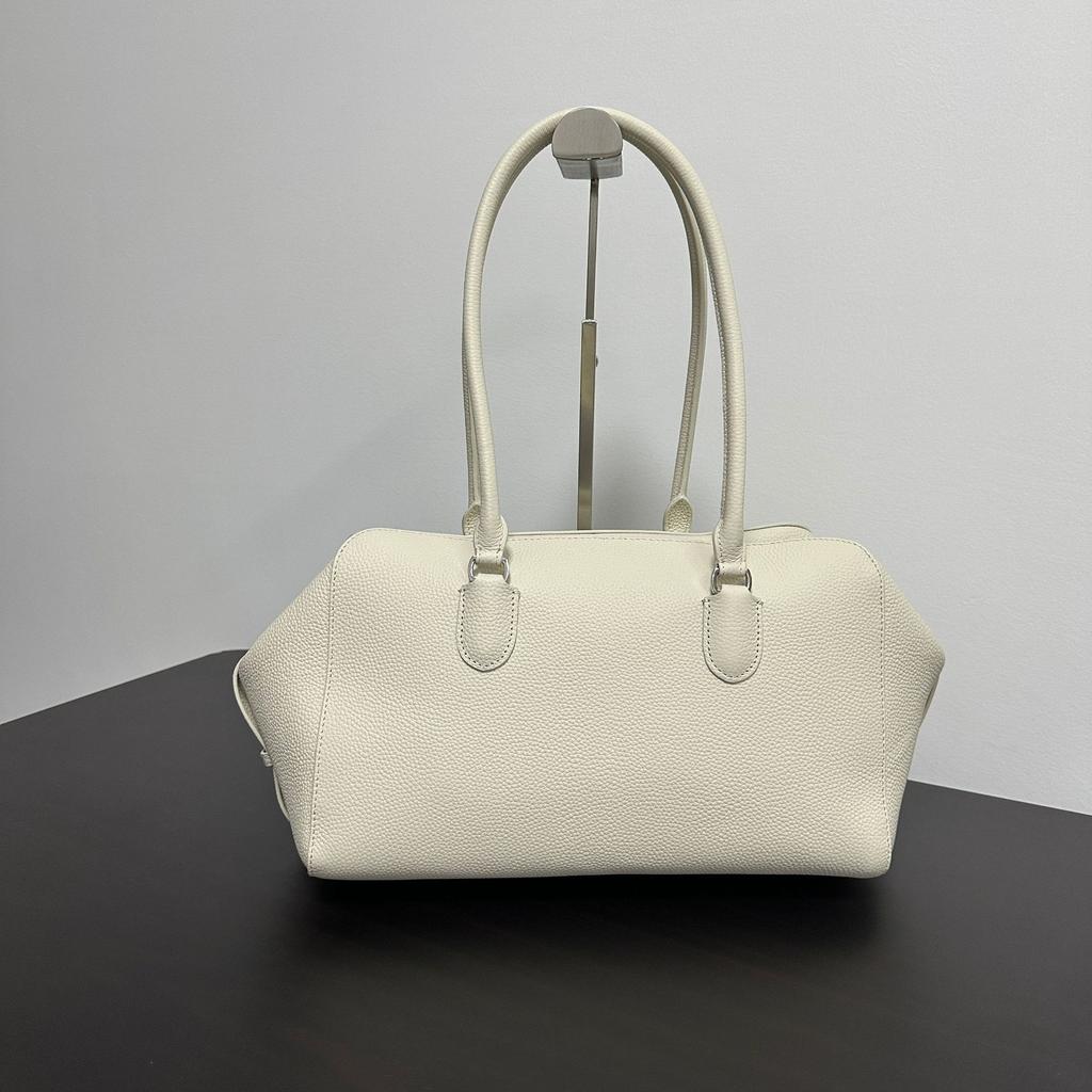 Minimalist style first-layer cowhide tote bag, high-end niche design, bowling bag, large-capacity commuting, single shoulder, armpit.