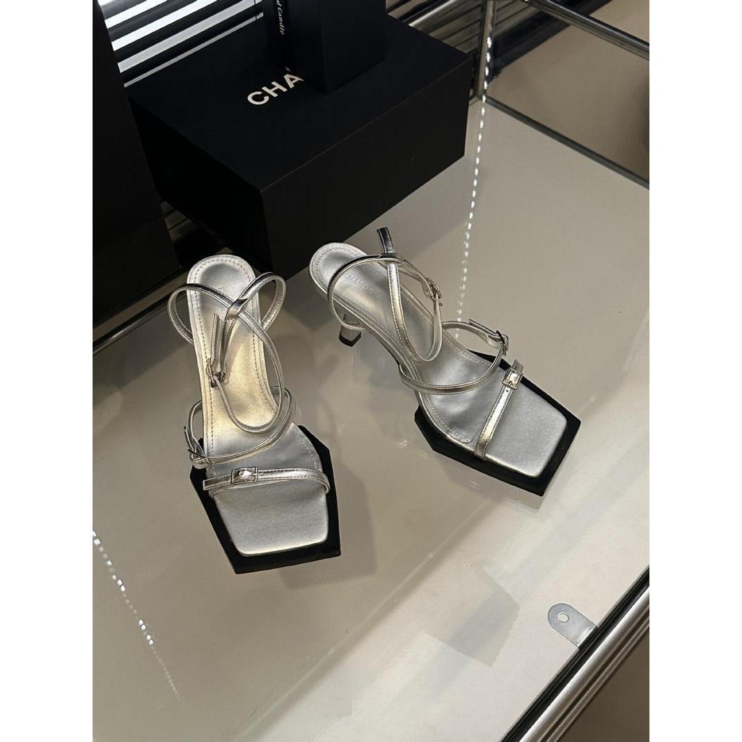 

Niche one-word strap sandals heel shoes women s black thin strap open toe summer 2025 new square head thin heel women s sandals 39