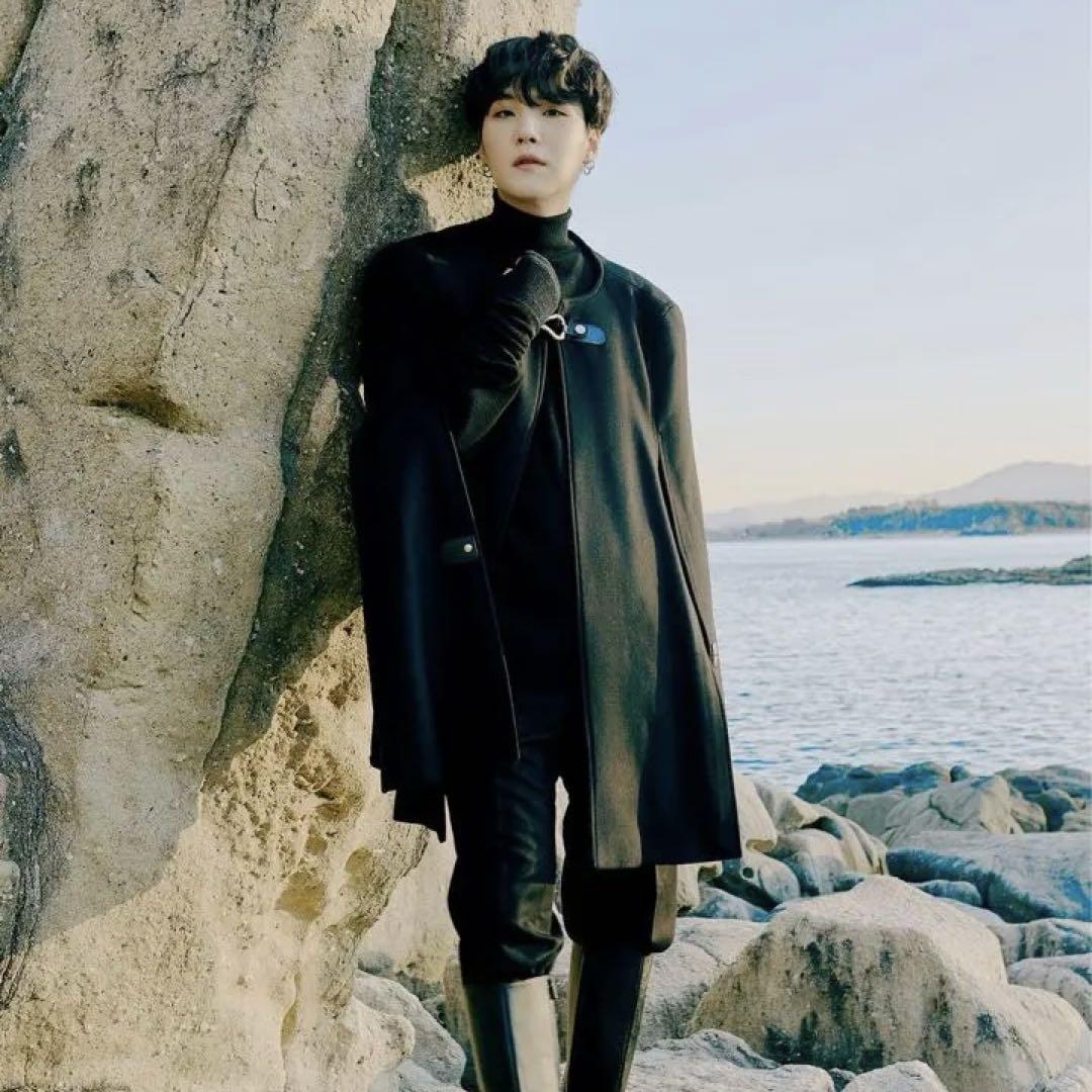 

[Б/У] Шерстяное пальто-кейп Zara x Manteco с пряжкой, которое носил Юнги из BTS