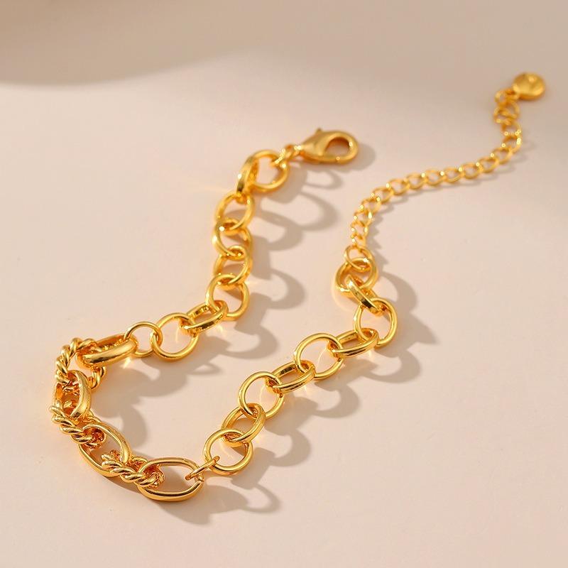 Gold Plated Thick Oval Chain Twisted Design Women Fashion Bracelet