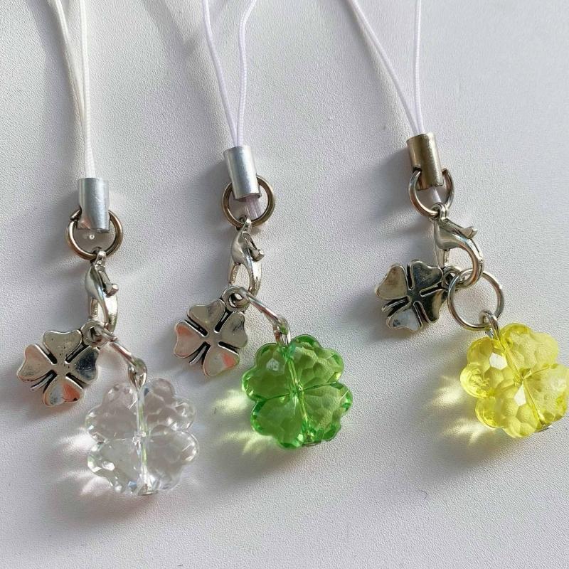 Charm pentru telefon trifoi cu patru foi făcut manual, lanț de telefon elegant, accesoriu mobil, breloc portabil pentru femei la modă