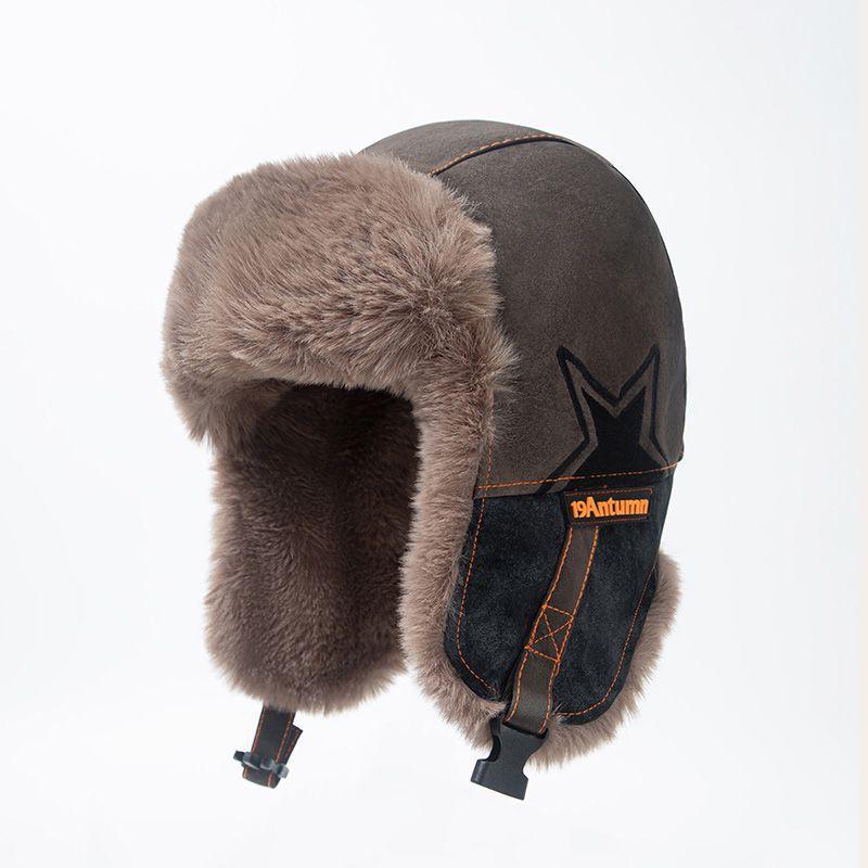 

Шапка из матовой кожи, флисовая утолщенная шапка Lei Feng, мужская зимняя теплая защитная шапка для ушей, женская ветрозащитная шапка для северо-восточного велоспорта, водонепроницаемая. темно-коричневого