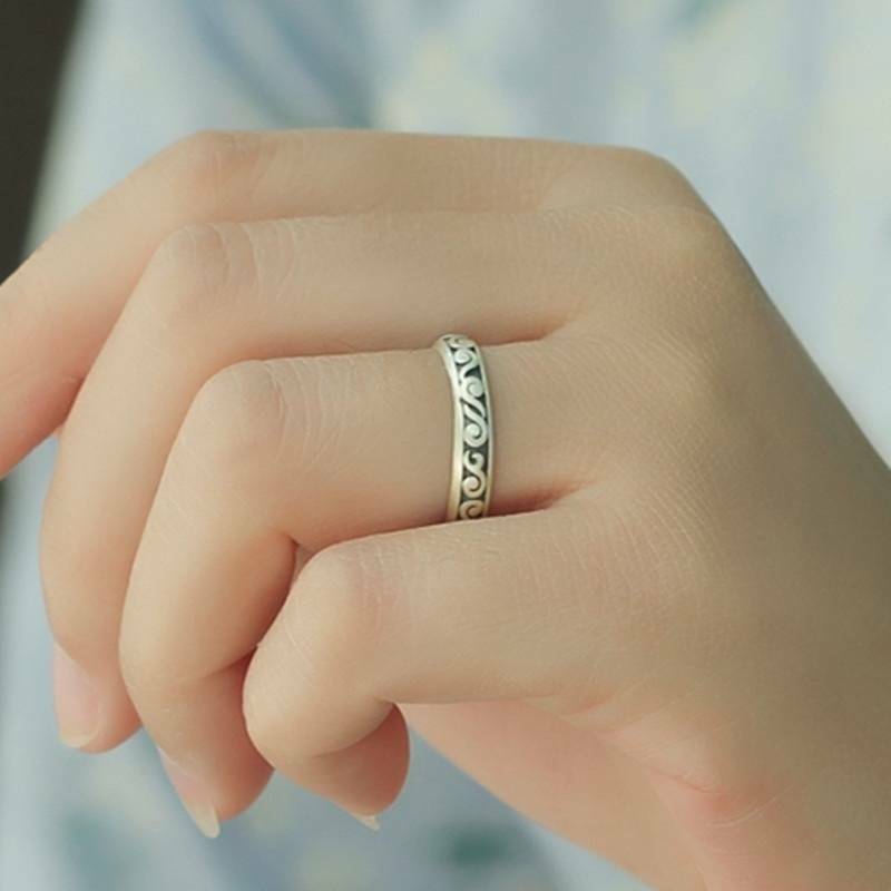 

Vintage Enamel Cloud Flower Engraved Ring for Women Party Jewelry Gift Size6-10 6