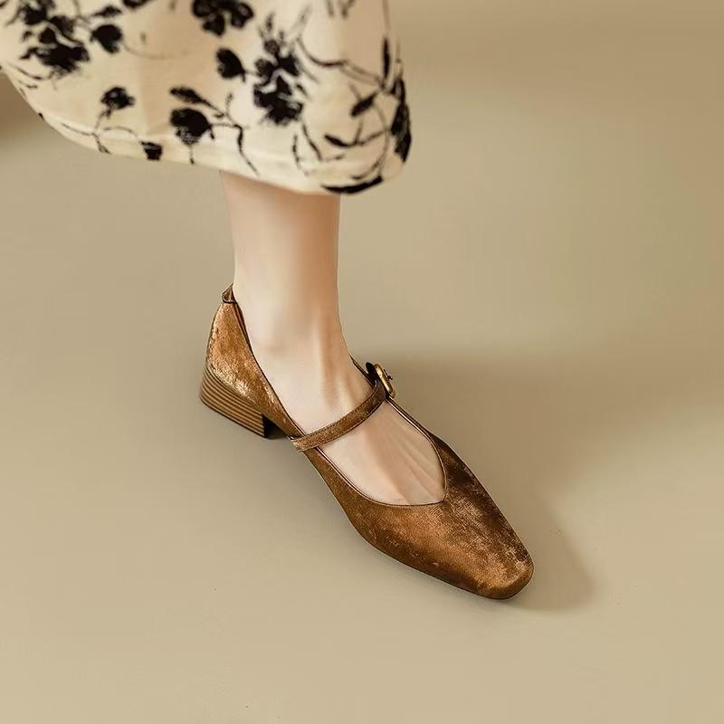 Fashion 2025 New Casual and Comfortable Spring Autumn Women Pumps Leather Shoes for Women Chunky Low Heel Shoes Concise Mary Jane Shoes