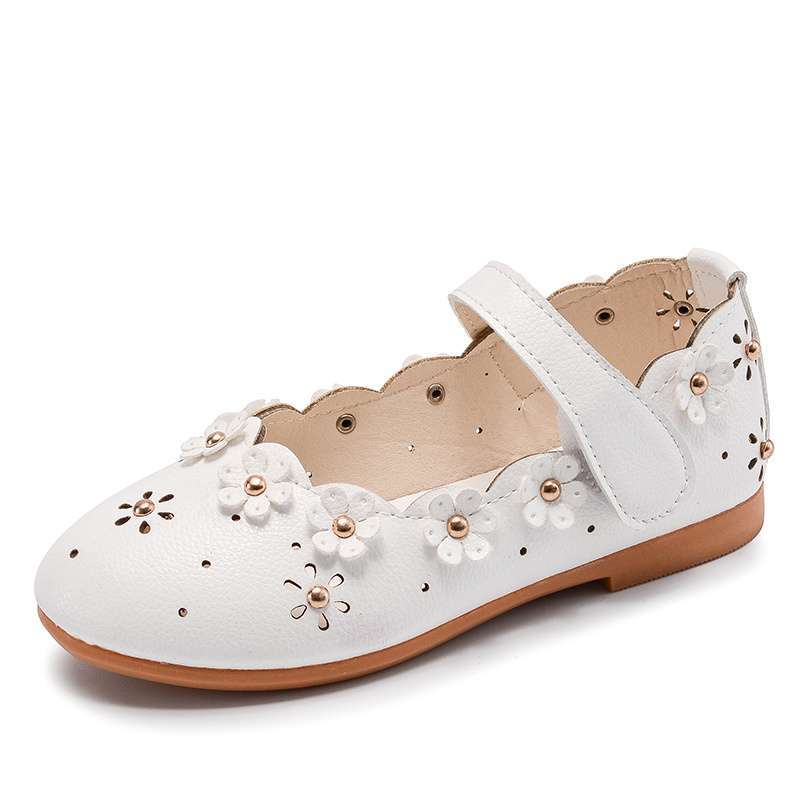 2025 Comfortable Princess Children's Soft Sole New Autumn Small Flower Hollow Girls' Single Shoes Medium and Older Children's Small Leather Shoes