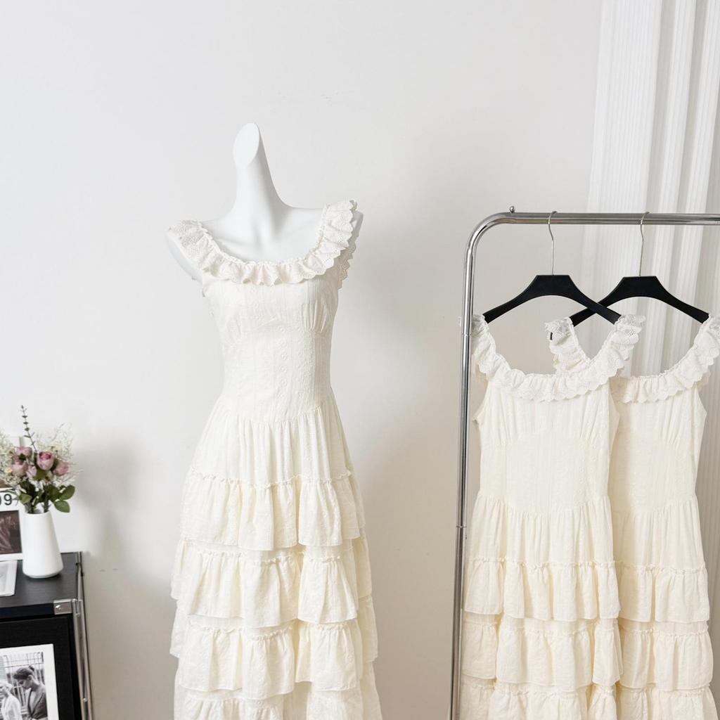 Elegantes Sommer-Trägerkleid für Damen: Erste Liebe Prinzessinnenstil, Tailliert, Flauschiger Langer Rock