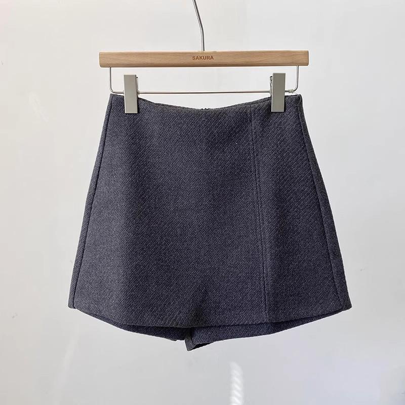 Women's Plus Size Grey Woolen A-Line Casual Skirt Pants - Korean Style High-Waisted Winter Shorts Skirt
