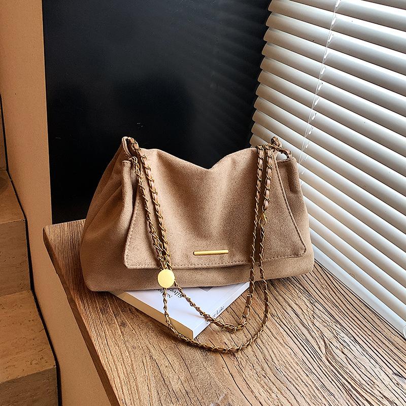 

Retro versatile tote bag women s autumn and winter new large-capacity commuting shoulder chain bag хаки