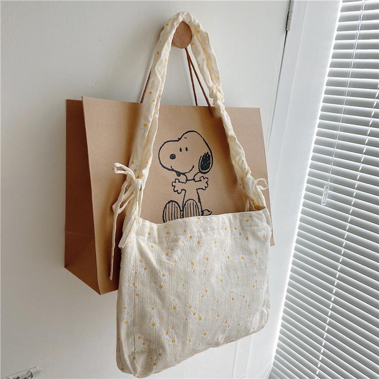 Chic Fresh Daisy Canvas Shoulder Bag For Women Soft And Sweet Cotton Linen Tote Bag