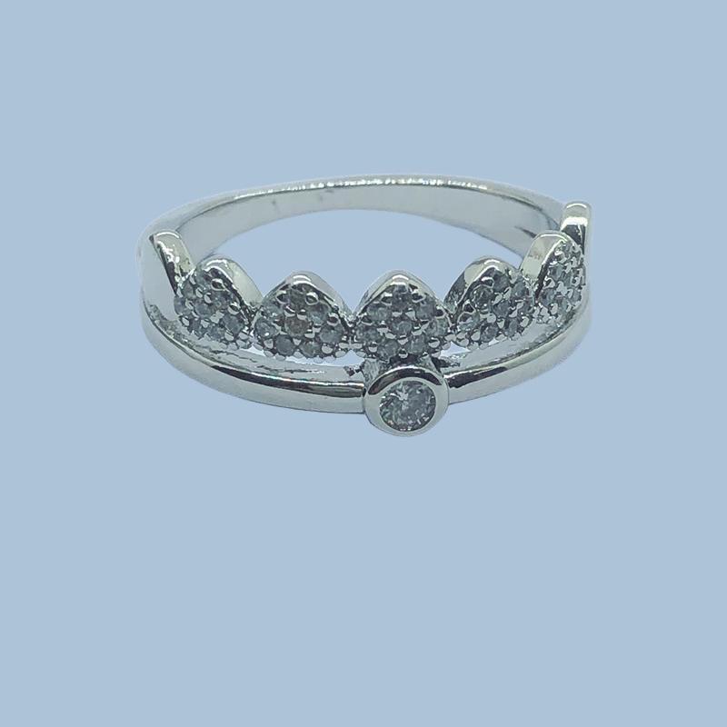 

Chic Heart Leaf Ring: Unique, Stylish Design for Women Size 24