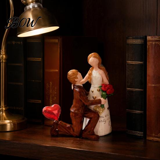 Love Themed Tabletop Decorations Faceless Wedding Couple Figurine, Resin Statue, Romantic Proposal Figurines Sculpture for Living Room Ornament