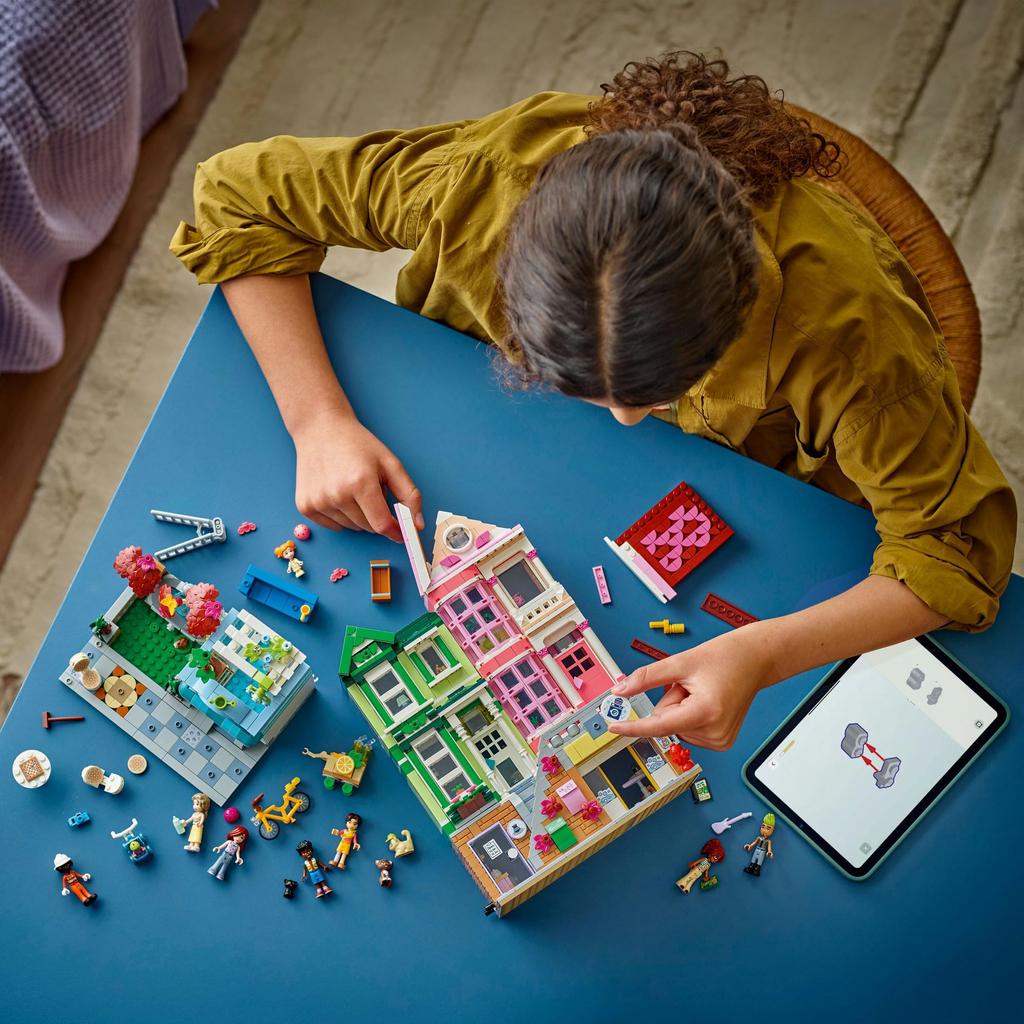 LEGO Friends Heartlake City Apartments and Shops Toys Birthday Present Blocks Girls Boys Children 12 Years Old 13 Years Old 14 Years Old Elementary