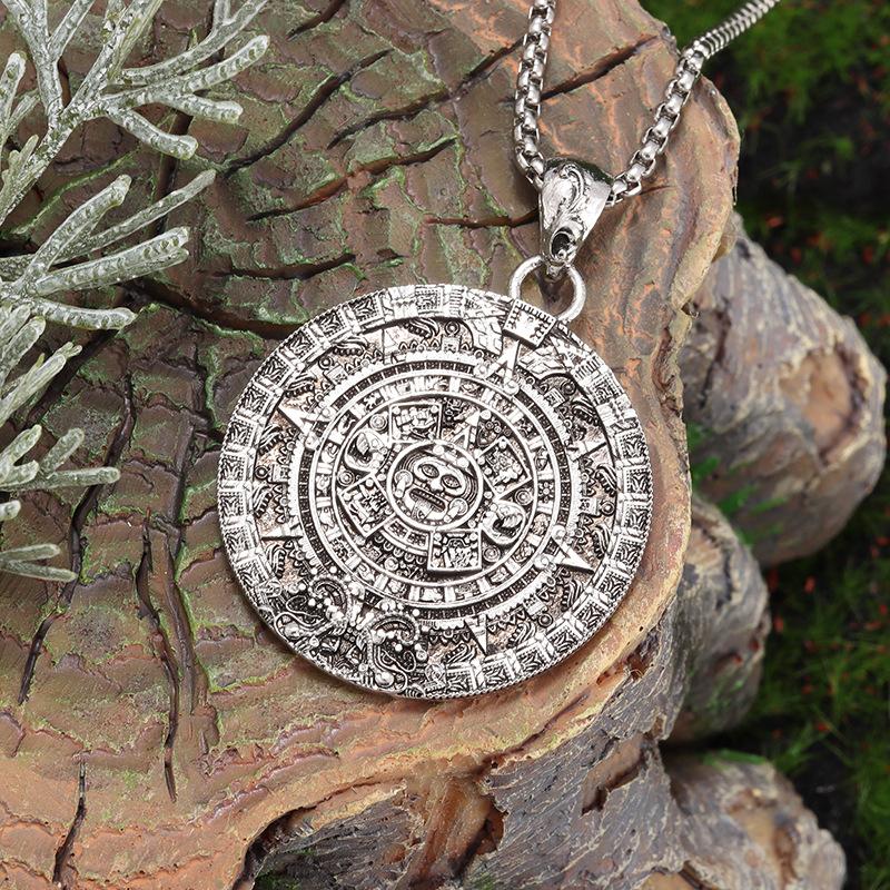 Joyas con Medallón de Calendario Solar, Joyería de Lujo Ligero, Collar Colgante Estilo Dopamina