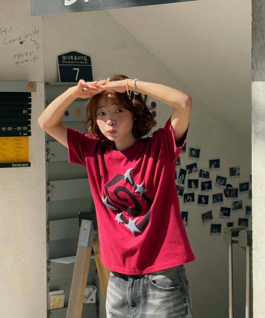 AMOU Molly Star Half T-Shirts Red