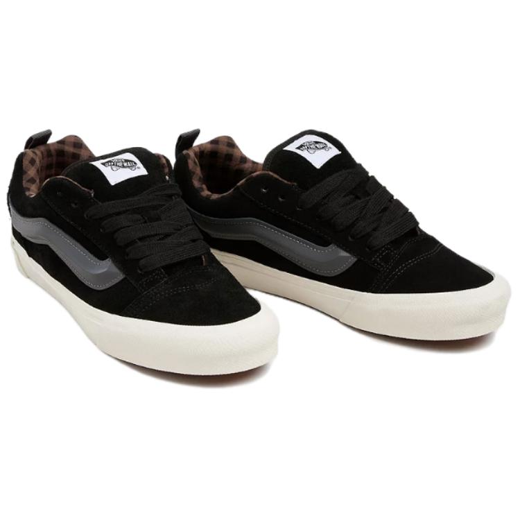 Vans Knu Skool Comfortable Versatile Low-Top Skate Shoes Women sneaker Black VN000CS0239