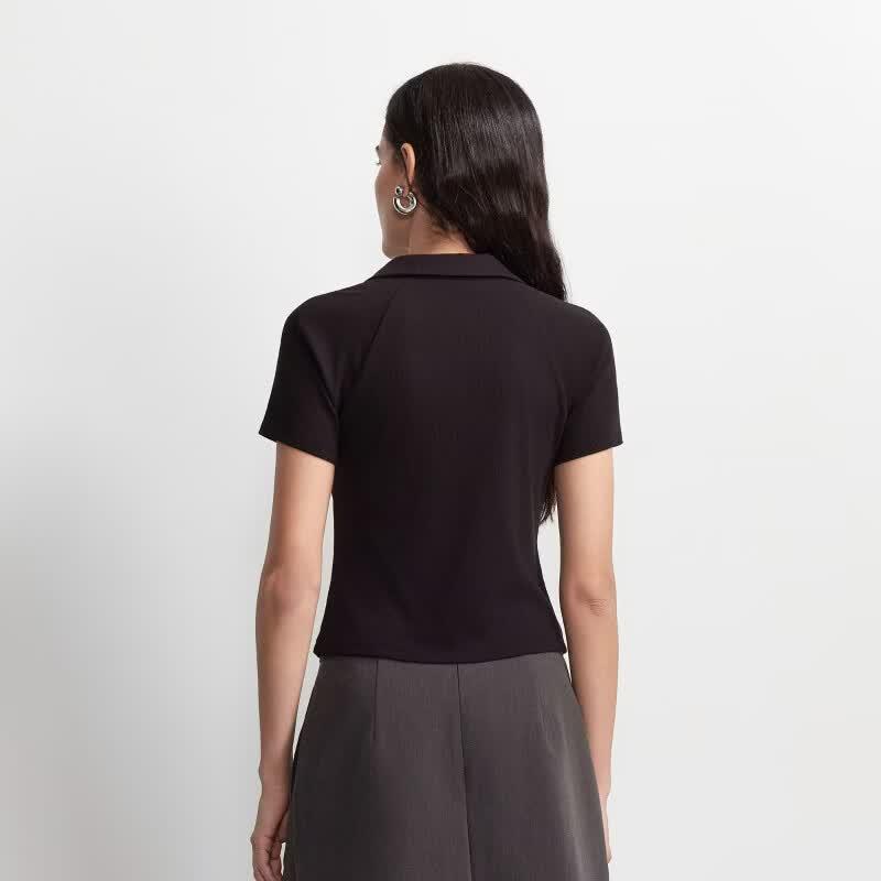 VERO MODA Women's Sleeveless V-Neck Top with Detachable Butterfly Brooch