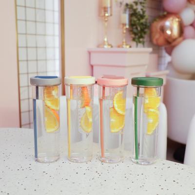 700 ml Plastik Su Pipetli Şişe Ve Meyve Demlik Sağlıklı Çay Bardağı Seyahat içme şişeleri Taşınabilir Fitness Spor Açık