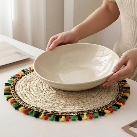 Corn Husk Placemat Heat Resistant Woven Table Mat Non-Slip and Colorful Tassels
