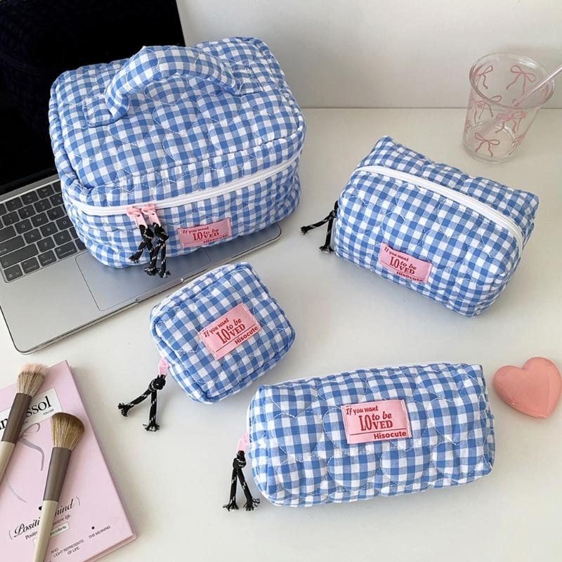 For Travel And Gym Use Convenient Hand Carry Plaids Cosmetic Storage Bag Large Capacity Quilted Heart Embroidery