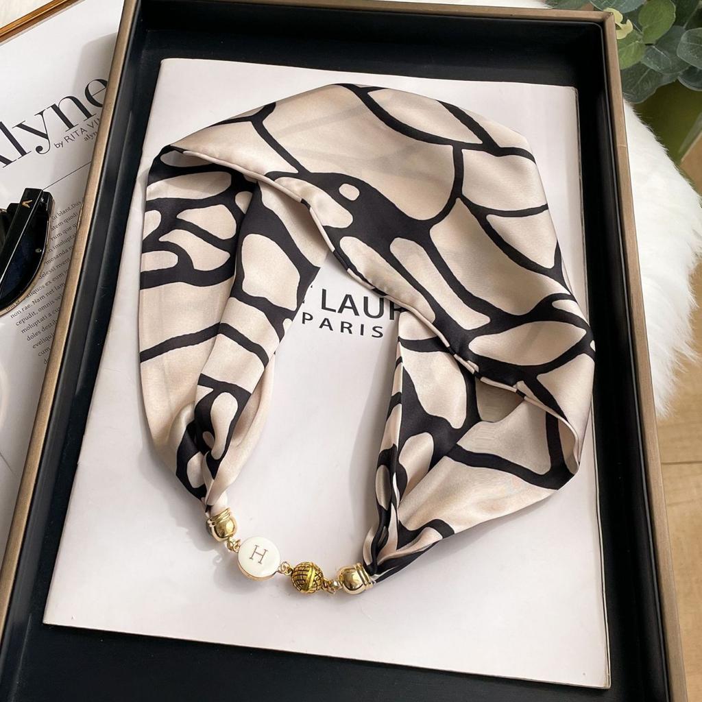 Fashion Career Decoration Clavicle Chain Accessories Magnetic Buckle Silk Scarf Pearl Necklace Women's Lazy Neck Scarf