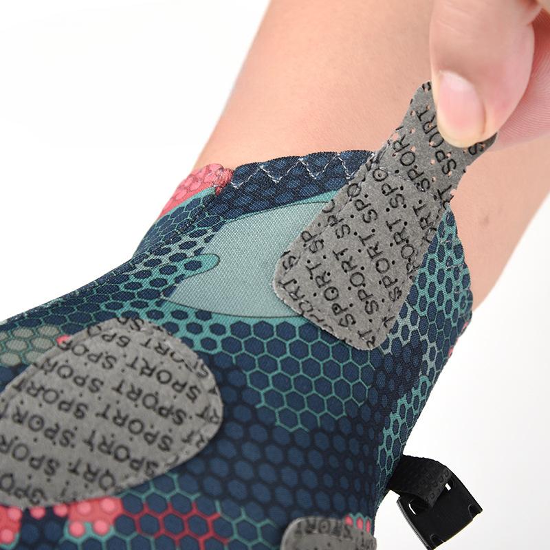 Angelhandschuhe im Frühling und Sommer Lecken Drei Finger Sonnenschutz Rutschfest Verschleißfest Nicht klebend Köder Angelhandschuhe