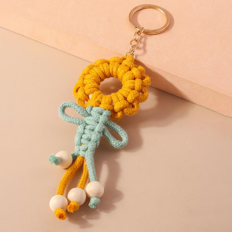 Cute Hand knitted Rainbow Tassels Keychain Women Girls Keyring for Car Key Holder Handbag Pendant DIY key Chain Jewelry Gifts