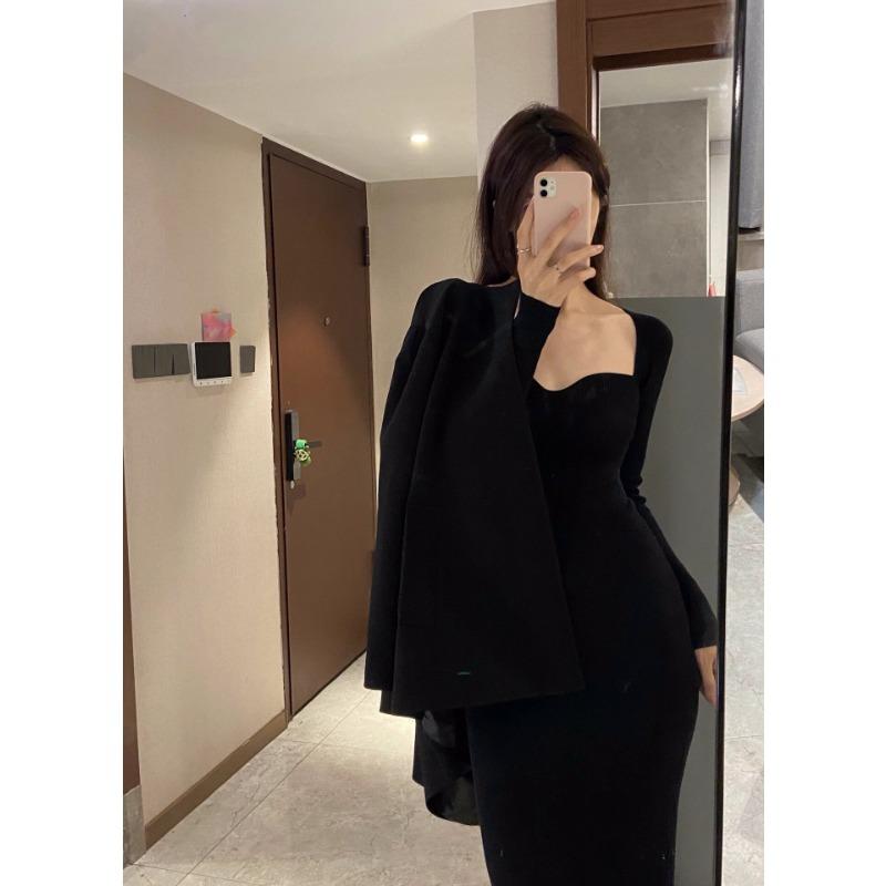 Niche Square Collar Knitted Dress Women's Autumn and Winter Inner Fit Slim Temperament Slim Knee Hip Wrap Long Skirt