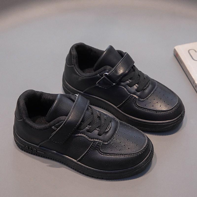 Kids Casual Sneakers Boys Girls Soft Sole Non-Slip Rubber Breathable Plain Black White