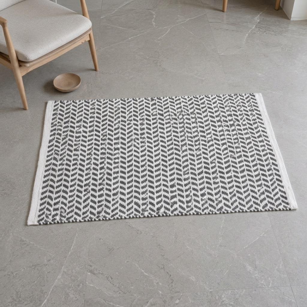 50x70cm Handwoven Cotton Doormat, Coastal Striped Entrance Mat, Non-Slip Machine Washable Absorbent Floor Rug for Kitchen Bathroom Balcony Hallway