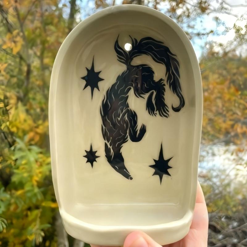Hand Painted Ceramic Wall Desk Ornament Decorative Ceramic Stand for Wall Mantels Tabletop Shelf Festival Celebration