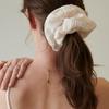 Cotoit Shell Texture Hair Scrunchie_ Ivory / Black