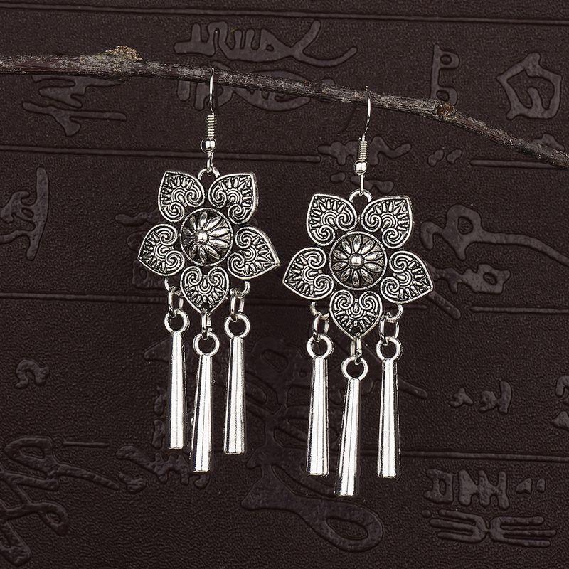 

Retro Yunnan National Style Earrings Feather Bohemia Accessories Exaggerated Fancy Ear Clip without Pierced Ornament Women Petals 4004-3 Ear Hook