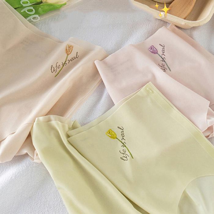 Women's Ice Silk Seamless Invisible Underwear Panties Large Size Cotton Crotch Ultra-thin Underwear Bikini Knickers