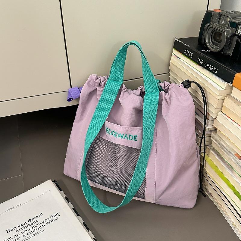 Large-capacity casual tote bag women's new fashion niche lightweight shoulder bag class commuter bag