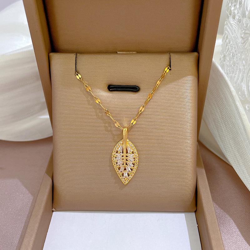 Titanium Steel Luxury Diamond Gold Micro-Inlaid Necklace for Women - Trendy Clavicle Chain