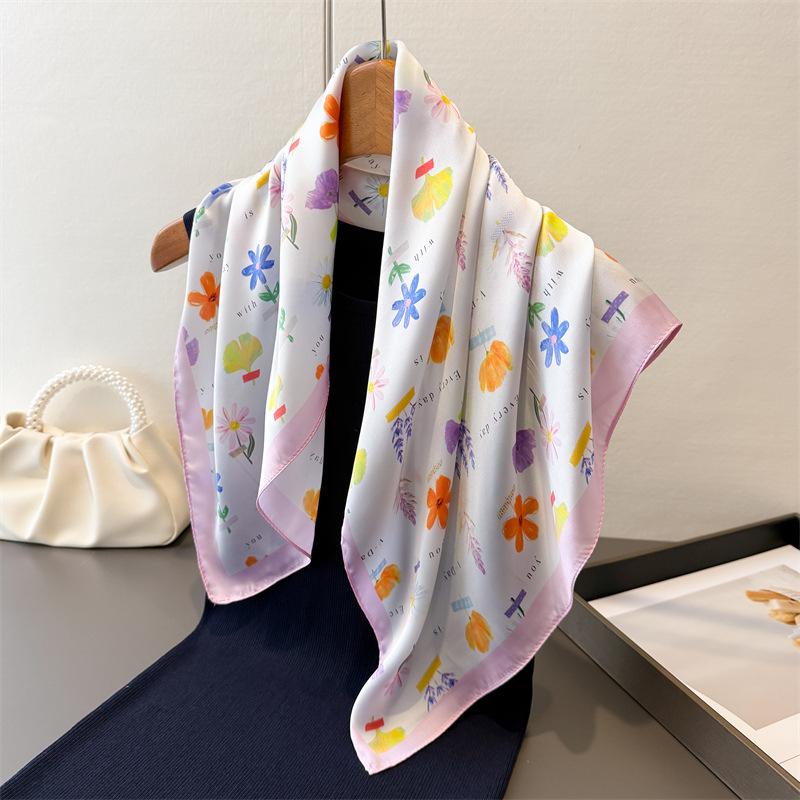 Fresh Retro Printed High-end Silk Scarf Imitation Square Shawl Versatile Neck Small Women