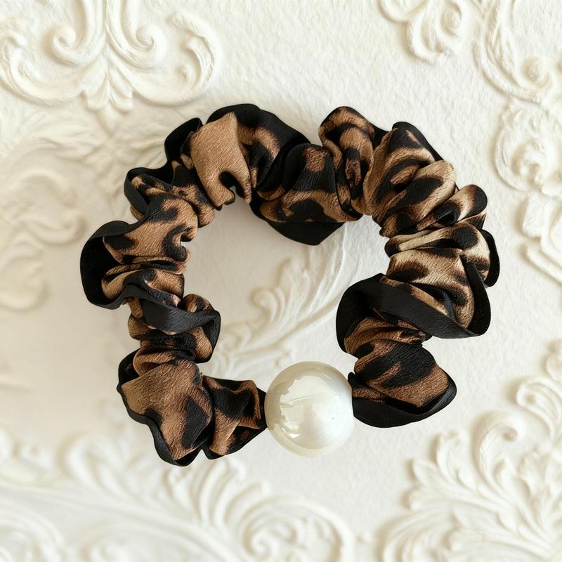 2024 Korean High-End Pearl Leopard Print Hair Tie for Women