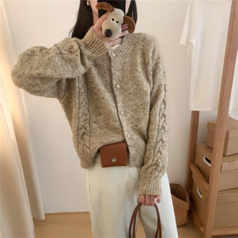 Autumn and Winter New Retro Twist Soft Waxy Sweater Jacket Women's Gentle Wind Flower Thread Knitted Cardigan Top
