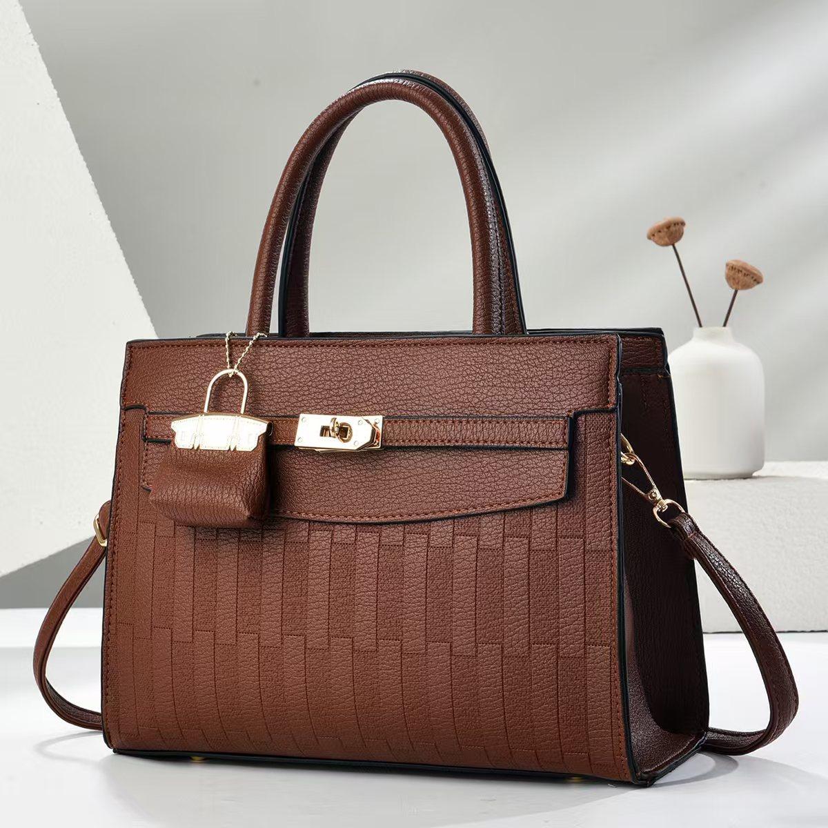 

Новая модная клетчатая тисненая стежка большая вместительная сумка модный дизайн сумка через плечо для отправки матери женская сумка .