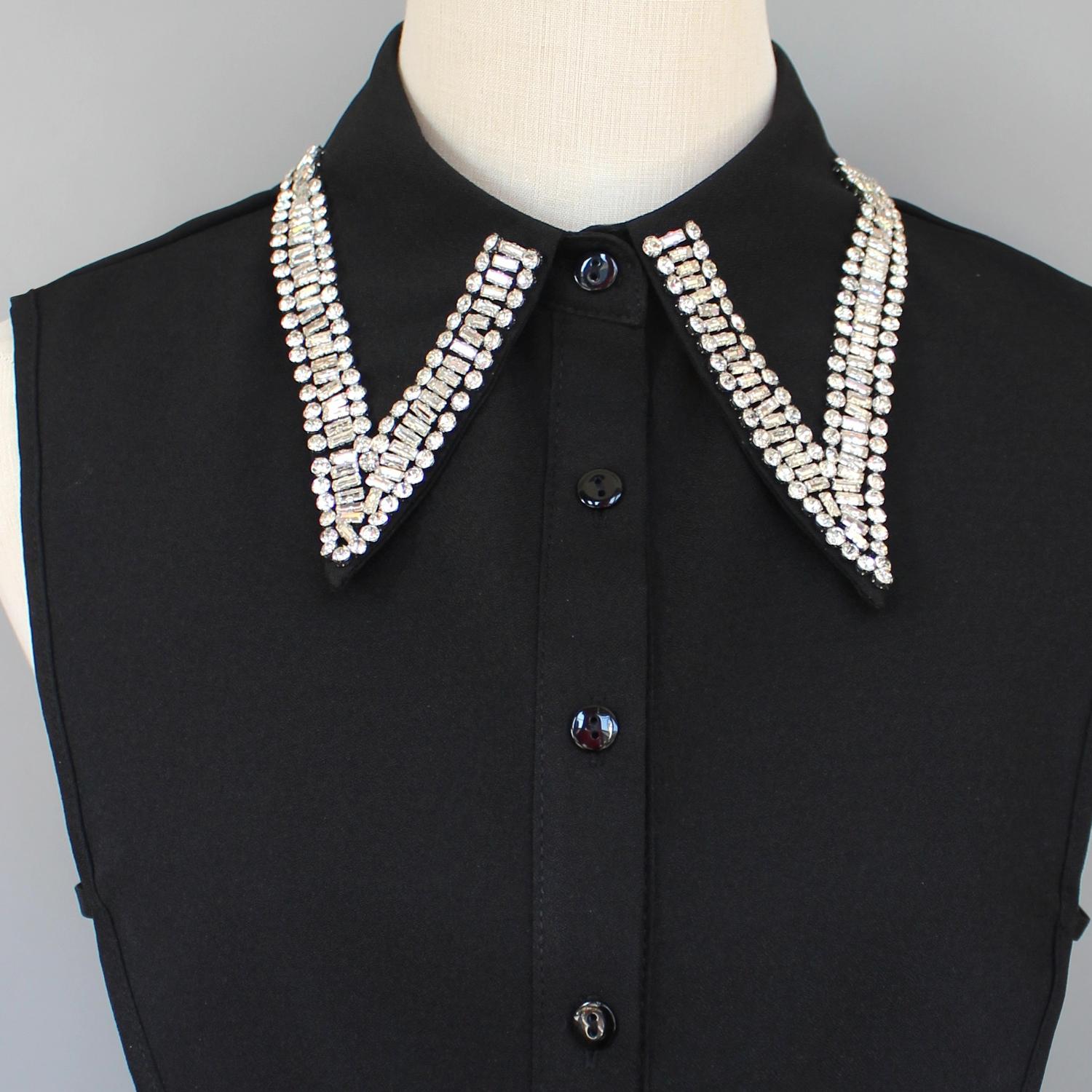 

1 роскошный и изысканный женский накладной воротник с замысловатым бисером и пайетками, выполненный в богемном стиле. Это delu