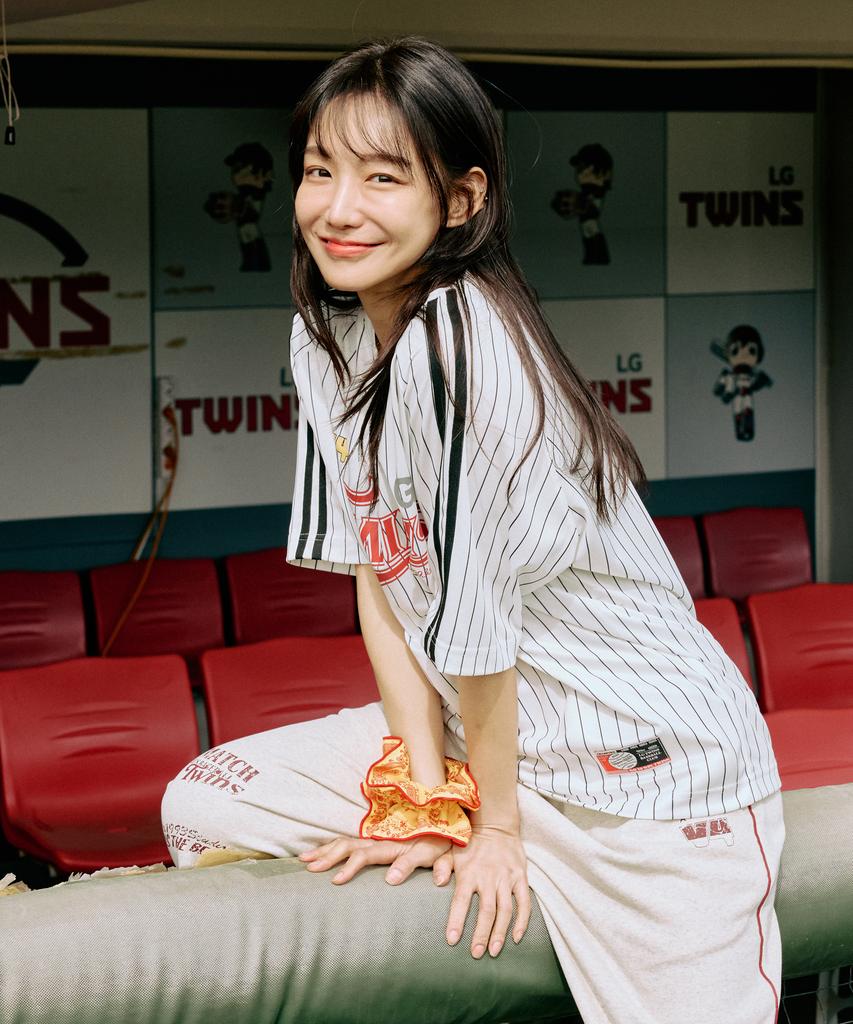 1993Studio [Lg Twins X 1993 Studio] V4 Invincible Lg Scrunchie_Yellow