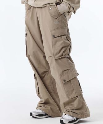 TRAVEL Utility Multi-Pocket Pants Beige