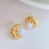 New Crescent Shaped Earrings with Light Luxury and High-end Fashion, Niche Design Earrings
