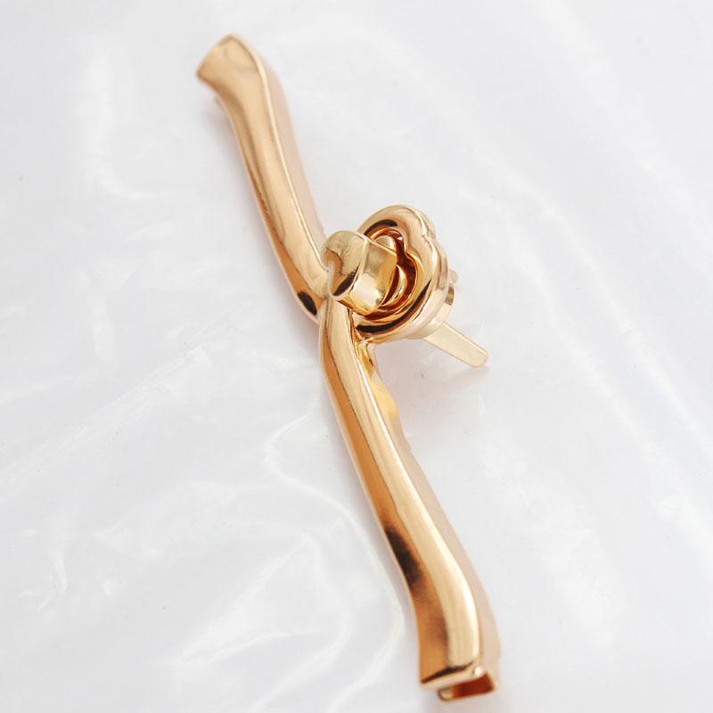 אבזם מתכת בצבע זהב לתיק, נעילת סיבוב, פרזול לתיק, מנעול בצורת לב עשה זאת בעצמך, אבזם סיבובי, אביזרים לתיק ארוג